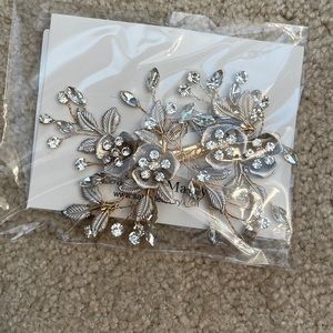 Wedding hair accessory clip